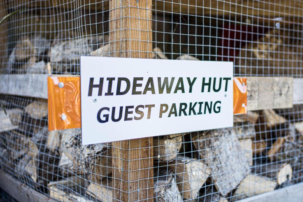 The Hideaway Hut - 1 Bed Shepherds Hut - هيريفورد المظهر الخارجي الصورة